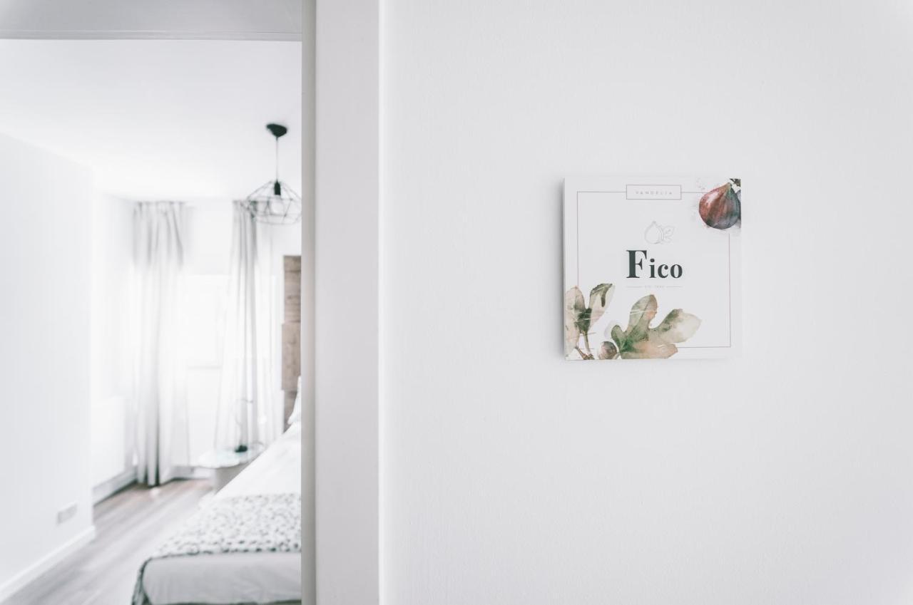 Vandelia B&B Molfetta Bagian luar foto